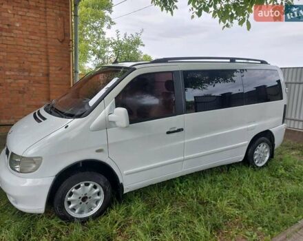 Белый Мерседес Вито, объемом двигателя 2.15 л и пробегом 320 тыс. км за 4700 $, фото 3 на Automoto.ua