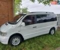 Белый Мерседес Вито, объемом двигателя 2.15 л и пробегом 320 тыс. км за 4700 $, фото 3 на Automoto.ua