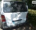 Белый Мерседес Вито, объемом двигателя 2.2 л и пробегом 450 тыс. км за 5860 $, фото 1 на Automoto.ua