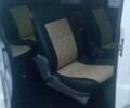 Белый Мерседес Вито, объемом двигателя 2.2 л и пробегом 390 тыс. км за 5000 $, фото 5 на Automoto.ua