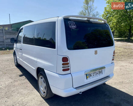 Білий Мерседес Віто, об'ємом двигуна 2.15 л та пробігом 470 тис. км за 4500 $, фото 22 на Automoto.ua