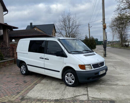 Белый Мерседес Вито, объемом двигателя 2.2 л и пробегом 480 тыс. км за 3500 $, фото 5 на Automoto.ua