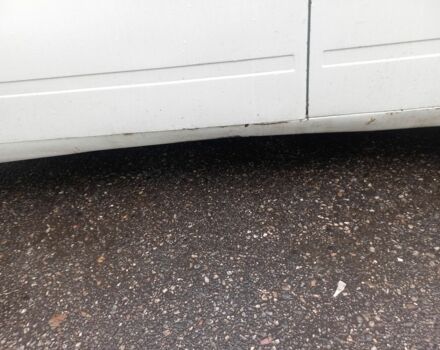 Белый Мерседес Вито, объемом двигателя 2.1 л и пробегом 235 тыс. км за 1800 $, фото 11 на Automoto.ua