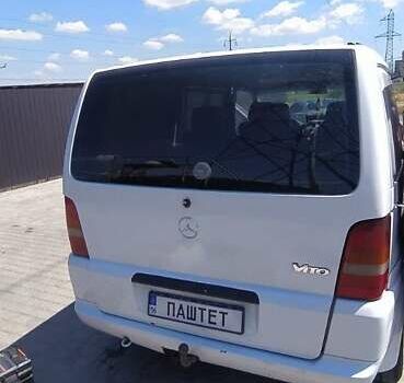 Белый Мерседес Вито, объемом двигателя 2.15 л и пробегом 550 тыс. км за 5000 $, фото 3 на Automoto.ua