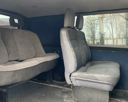 Белый Мерседес Вито, объемом двигателя 2.2 л и пробегом 480 тыс. км за 3500 $, фото 14 на Automoto.ua