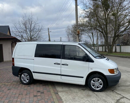 Белый Мерседес Вито, объемом двигателя 2.2 л и пробегом 480 тыс. км за 3500 $, фото 6 на Automoto.ua