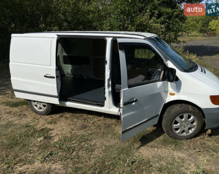 Белый Мерседес Вито, объемом двигателя 2.15 л и пробегом 446 тыс. км за 4250 $, фото 8 на Automoto.ua