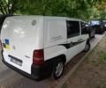 Белый Мерседес Вито, объемом двигателя 2.1 л и пробегом 235 тыс. км за 1800 $, фото 5 на Automoto.ua