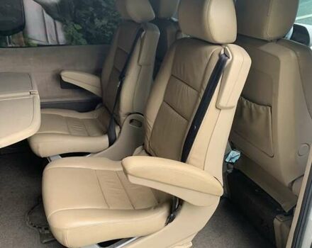 Белый Мерседес Вито, объемом двигателя 2.15 л и пробегом 502 тыс. км за 7000 $, фото 9 на Automoto.ua