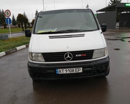 Білий Мерседес Віто, об'ємом двигуна 2.1 л та пробігом 330 тис. км за 3500 $, фото 1 на Automoto.ua