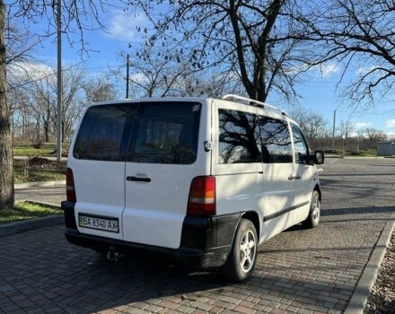 Білий Мерседес Віто, об'ємом двигуна 2.1 л та пробігом 325 тис. км за 4250 $, фото 3 на Automoto.ua