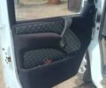 Белый Мерседес Вито, объемом двигателя 2.2 л и пробегом 370 тыс. км за 5000 $, фото 1 на Automoto.ua