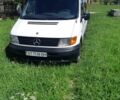 Белый Мерседес Вито, объемом двигателя 2.2 л и пробегом 220 тыс. км за 4900 $, фото 2 на Automoto.ua