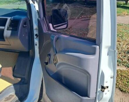 Белый Мерседес Вито, объемом двигателя 2.15 л и пробегом 350 тыс. км за 4300 $, фото 10 на Automoto.ua