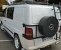 Белый Мерседес Вито, объемом двигателя 2.1 л и пробегом 400 тыс. км за 4900 $, фото 4 на Automoto.ua