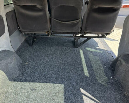 Белый Мерседес Вито, объемом двигателя 2.15 л и пробегом 301 тыс. км за 7300 $, фото 36 на Automoto.ua