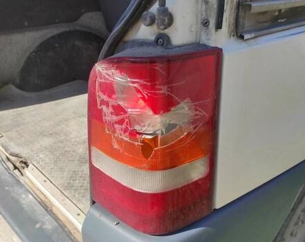 Белый Мерседес Вито, объемом двигателя 2.15 л и пробегом 315 тыс. км за 3800 $, фото 8 на Automoto.ua