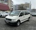 Белый Мерседес Вито, объемом двигателя 2.2 л и пробегом 375 тыс. км за 6000 $, фото 3 на Automoto.ua
