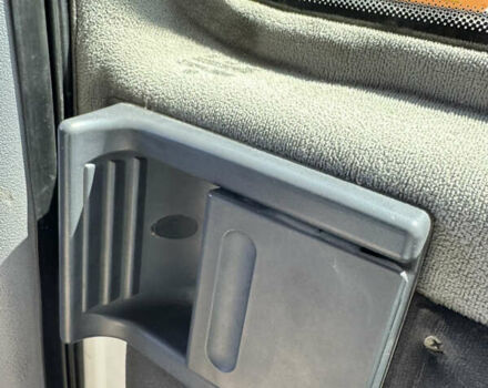 Белый Мерседес Вито, объемом двигателя 2.15 л и пробегом 302 тыс. км за 7400 $, фото 9 на Automoto.ua