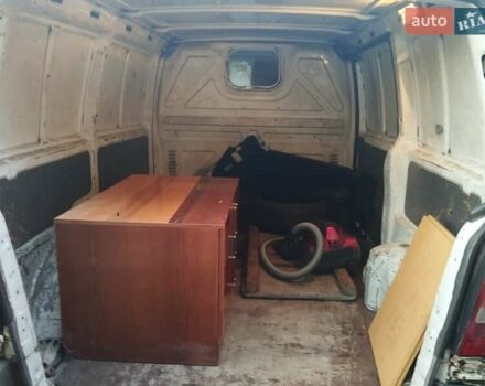 Белый Мерседес Вито, объемом двигателя 2.15 л и пробегом 190 тыс. км за 2500 $, фото 5 на Automoto.ua