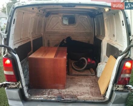 Белый Мерседес Вито, объемом двигателя 2.15 л и пробегом 190 тыс. км за 2500 $, фото 6 на Automoto.ua