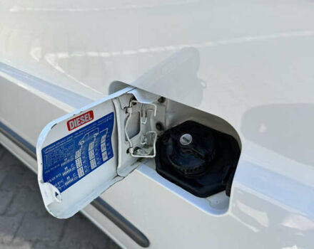 Белый Мерседес Вито, объемом двигателя 2.15 л и пробегом 301 тыс. км за 7300 $, фото 10 на Automoto.ua