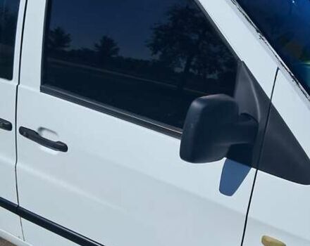 Белый Мерседес Вито, объемом двигателя 2.15 л и пробегом 350 тыс. км за 4300 $, фото 8 на Automoto.ua