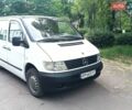 Белый Мерседес Вито, объемом двигателя 2.15 л и пробегом 542 тыс. км за 5000 $, фото 1 на Automoto.ua