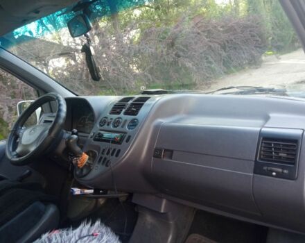 Білий Мерседес Віто, об'ємом двигуна 2.1 л та пробігом 320 тис. км за 6500 $, фото 2 на Automoto.ua