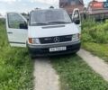 Белый Мерседес Вито, объемом двигателя 2.3 л и пробегом 390 тыс. км за 3300 $, фото 1 на Automoto.ua