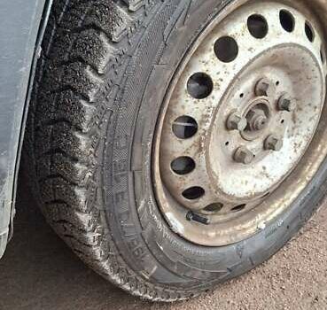 Білий Мерседес Віто, об'ємом двигуна 2.1 л та пробігом 500 тис. км за 4000 $, фото 2 на Automoto.ua