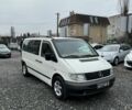 Белый Мерседес Вито, объемом двигателя 2.2 л и пробегом 375 тыс. км за 6000 $, фото 1 на Automoto.ua