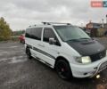 Белый Мерседес Вито, объемом двигателя 2.15 л и пробегом 320 тыс. км за 4900 $, фото 1 на Automoto.ua
