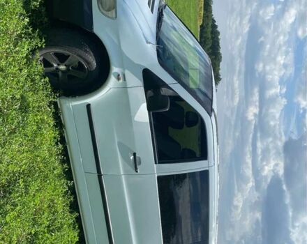 Белый Мерседес Вито, объемом двигателя 2.1 л и пробегом 400 тыс. км за 4300 $, фото 3 на Automoto.ua