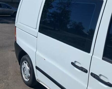 Белый Мерседес Вито, объемом двигателя 2.15 л и пробегом 350 тыс. км за 4300 $, фото 9 на Automoto.ua