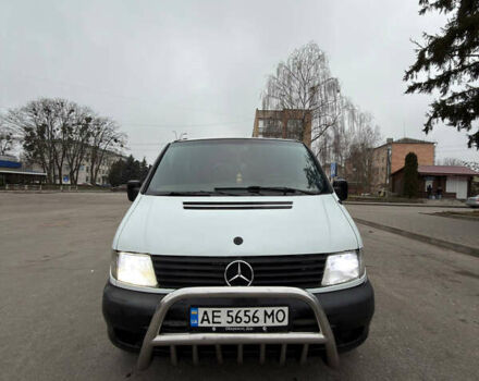 Белый Мерседес Вито, объемом двигателя 2.15 л и пробегом 300 тыс. км за 5500 $, фото 2 на Automoto.ua