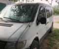 Белый Мерседес Вито, объемом двигателя 2.2 л и пробегом 450 тыс. км за 1600 $, фото 2 на Automoto.ua