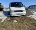 Белый Мерседес Вито, объемом двигателя 2.15 л и пробегом 340 тыс. км за 4800 $, фото 1 на Automoto.ua