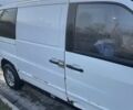 Белый Мерседес Вито, объемом двигателя 2.1 л и пробегом 450 тыс. км за 2000 $, фото 3 на Automoto.ua