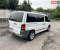Белый Мерседес Вито, объемом двигателя 2.2 л и пробегом 500 тыс. км за 2900 $, фото 3 на Automoto.ua
