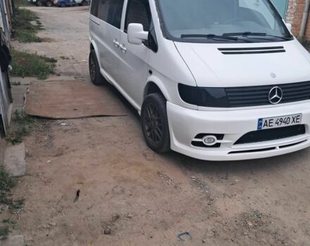 Белый Мерседес Вито, объемом двигателя 2.1 л и пробегом 265 тыс. км за 6400 $, фото 2 на Automoto.ua