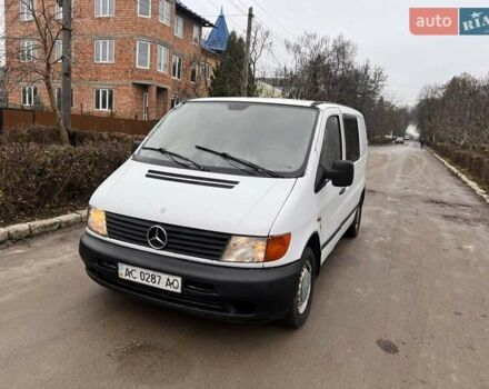 Белый Мерседес Вито, объемом двигателя 2.2 л и пробегом 360 тыс. км за 2999 $, фото 1 на Automoto.ua