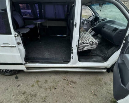 Белый Мерседес Вито, объемом двигателя 2.15 л и пробегом 270 тыс. км за 5000 $, фото 2 на Automoto.ua