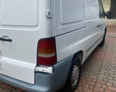 Белый Мерседес Вито, объемом двигателя 0 л и пробегом 300 тыс. км за 3000 $, фото 4 на Automoto.ua