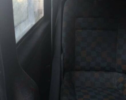 Белый Мерседес Вито, объемом двигателя 2.15 л и пробегом 400 тыс. км за 3200 $, фото 12 на Automoto.ua