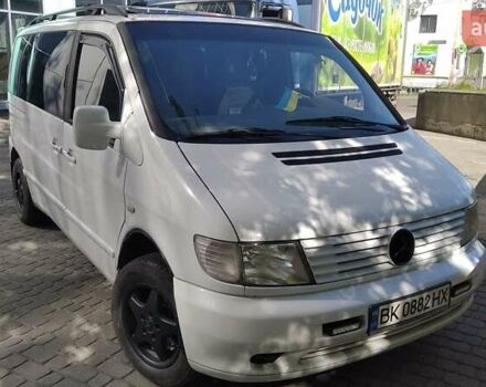 Белый Мерседес Вито, объемом двигателя 2.2 л и пробегом 360 тыс. км за 5800 $, фото 2 на Automoto.ua