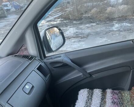 Білий Мерседес Віто, об'ємом двигуна 2.1 л та пробігом 350 тис. км за 3400 $, фото 14 на Automoto.ua