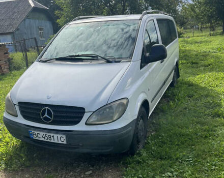 Белый Мерседес Вито, объемом двигателя 2.15 л и пробегом 330 тыс. км за 4300 $, фото 4 на Automoto.ua