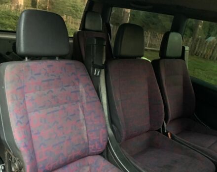 Белый Мерседес Вито, объемом двигателя 2.1 л и пробегом 422 тыс. км за 3600 $, фото 7 на Automoto.ua