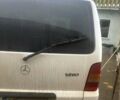 Белый Мерседес Вито, объемом двигателя 2.1 л и пробегом 250 тыс. км за 4600 $, фото 1 на Automoto.ua